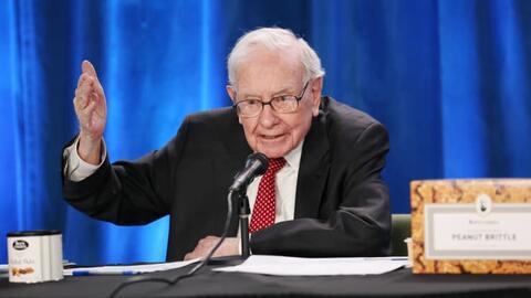 ‘Huyền thoại đầu tư’ Warren Buffett tiếp tục đặt cược lớn vào cổ phiếu dầu khí