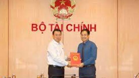 Ông Trần Nam Trung giữ chức Phó Chánh Văn phòng Bộ Tài chính