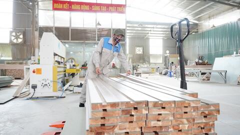 Kiểm soát lạm phát để phục hồi kinh tế