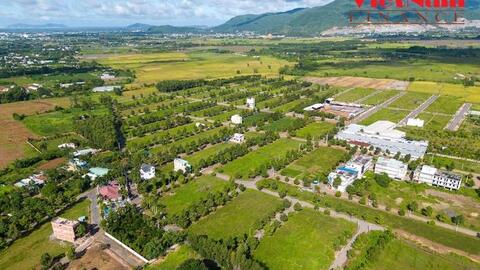 Bỏ khung giá đất: Cần ứng xử khéo léo với thị trường bất động sản