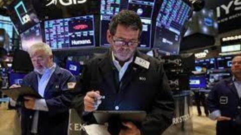 Phố Wall chờ Big Tech báo cáo thu nhập, Nasdaq Composite giảm nhẹ