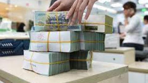 Nợ xấu tăng vượt 6%, NHNN nói không với hạ chuẩn cho vay