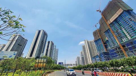 Doanh nghiệp địa ốc 2 tuần tuổi mua 27,6 triệu cổ phiếu một ngân hàng là ai?