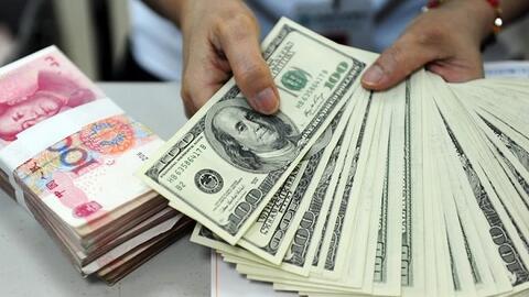Đồng USD rơi xuống mức thấp nhất 5 tháng so với đồng euro