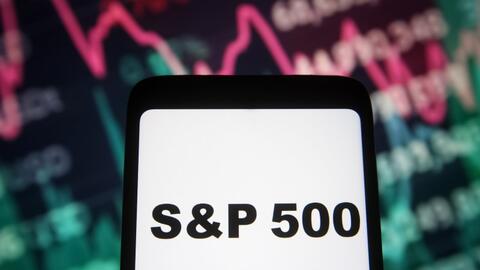 S&P 500 đứng trước cơ hội lập kỷ lục mới, Nasdaq Composite đã tăng hơn 44% từ đầu năm
