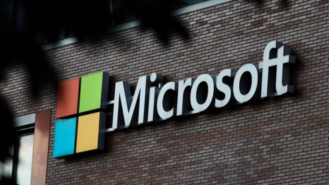 Thắng thế nhờ AI, Microsoft đạt mốc vốn hoá 3.000 tỷ USD