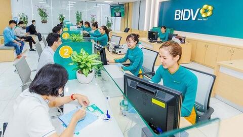 Các ngân hàng ‘rục rịch’ thực hiện công khai lãi suất cho vay