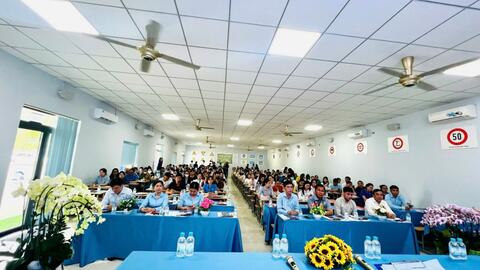 Bình Dương đối thoại cấp phép lao động cho doanh nghiệp Trung Quốc