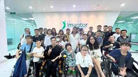 Bài 2: Những "đoá hoa khuyết" vươn mình