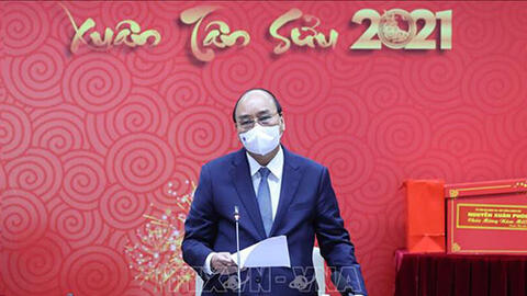 Chùm ảnh: Thủ tướng họp trực tuyến với các địa phương đang có dịch COVID-19