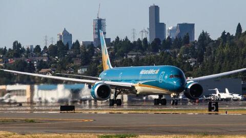 Ra mắt 2 sàn thương mại điện tử, Vietnam Airlines có gia nhập cuộc đua "đốt tiền"