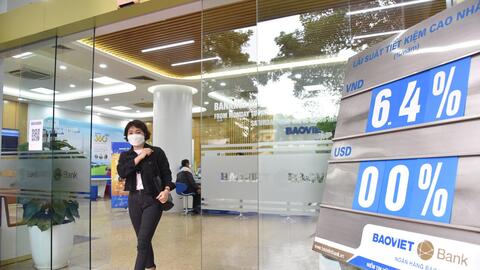 Đẩy mạnh chuyển đổi số và bảo đảm an ninh, an toàn thông tin trong hoạt động ngân hàng