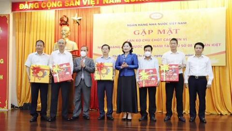 Thống đốc Nguyễn Thị Hồng gặp mặt cán bộ chủ chốt ngành Ngân hàng tại TP Hồ Chí Minh