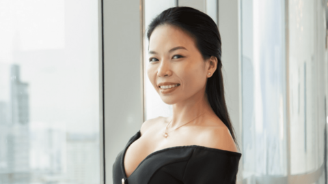 Người phụ nữ Việt Nam đầu tiên giành ngôi quán quân hạng mục người mẫu bikini toàn năng WNGP