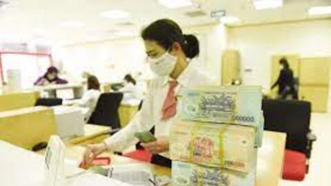 Trước ngày nới room tín dụng, lãi suất liên ngân hàng tăng mạnh