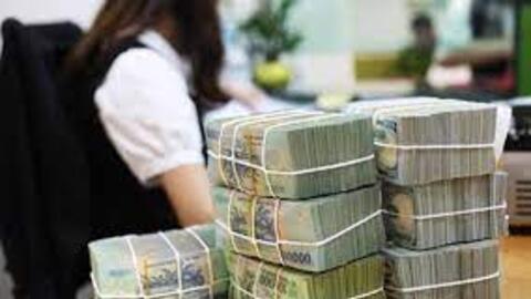 Thu NSNN bằng 127,8% dự toán, tăng 15% so với năm 2021