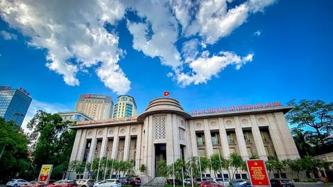 Người từng có chức vụ tại NHNN không điều hành, thành lập doanh nghiệp