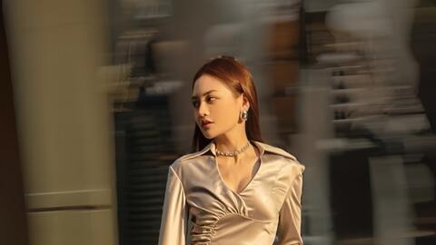 Thùy Anh khoe style sang chảnh trong "Chúng ta của 8 năm sau"