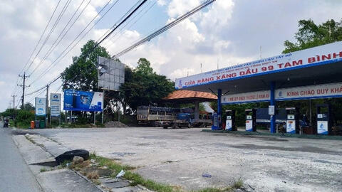 Ngân hàng rao bán loạt cây xăng liên quan trùm xăng giả Trịnh Sướng