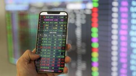 07/02: Đọc gì trước giờ giao dịch phiên cuối cùng năm Quý Mão?