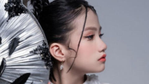 Nguyệt Khuê - mẫu nhí cá tính và học giỏi