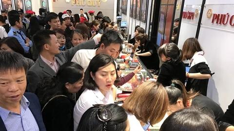 Giá vàng nhẫn tăng 50.000 đồng, thương hiệu SJC không đổi một tuần liên tiếp