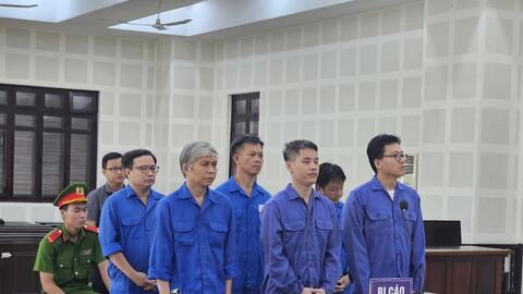 Cán bộ quận yêu cầu doanh nghiệp trích lại tiền khi trúng thầu