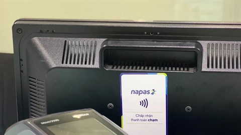 Ngân hàng bán lẻ Việt đang dần giống các công ty hàng tiêu dùng nhanh?