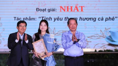 Trao giải cuộc thi viết "Cảm tưởng về cà phê, trà Việt"