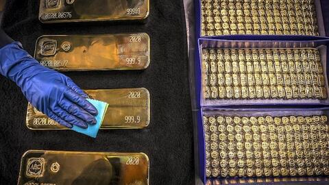 Vàng thế giới tăng 2% lên cao nhất trong 1 tuần