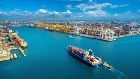 UOB dự báo tăng trưởng GDP Việt Nam đạt 7% vào năm 2026, USD suy yếu, vàng lên 4,600 USD/oz