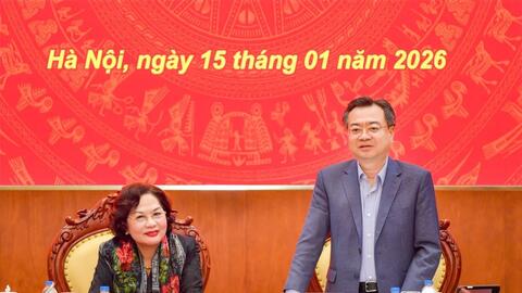 Đoàn công tác của Ban Chính sách, Chiến lược Trung ương và Thường trực Ban Chỉ đạo làm việc với Đảng ủy Ngân hàng Nhà nước về Tổng kết Nghị quyết số 05-NQ/TW