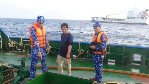 Phó Thủ tướng chỉ đạo chống buôn lậu, gian lận trong kinh doanh xăng dầu