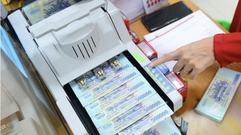 Sữa Quốc tế LOF trả cổ tức 10.000 đồng/CP, nhiều doanh nghiệp chia cổ phiếu