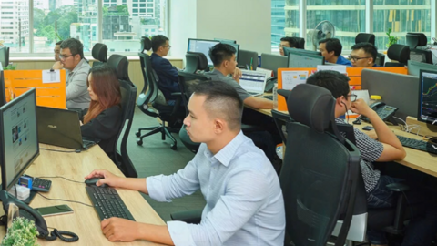Định giá chứng khoán Việt Nam nhìn từ tăng trưởng và khả năng sinh lời
