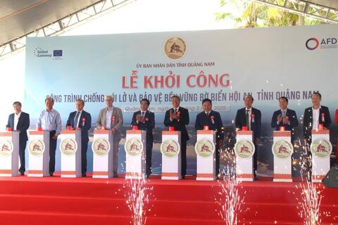 Hội An đầu tư gần 1.000 tỷ đồng chống xói lở bờ biển
