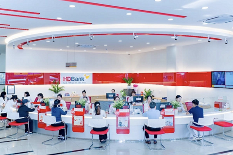 Room ngoại được nới lên 49%, nhà băng nào sẽ nổ phát súng đầu tiên?
