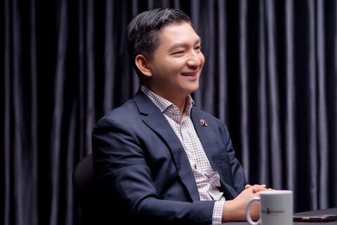 Bao giờ doanh nghiệp và giới đầu tư vơi đi nỗi lo gánh nặng hành chính?
