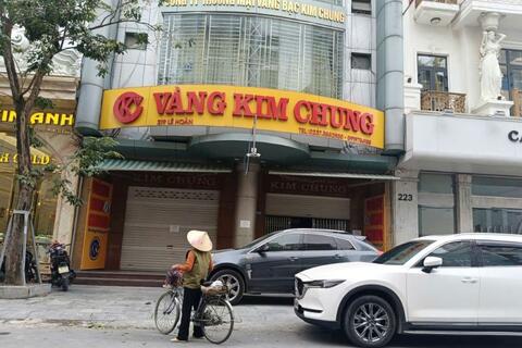 Hiện trạng tiệm vàng Kim Chung sau vụ khởi tố trốn thuế