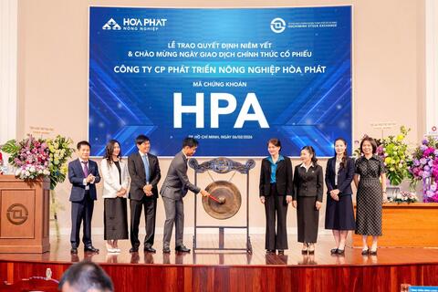 Cổ phiếu Nông nghiệp Hòa Phát tăng gần 3% phiên đầu tiên chào sàn