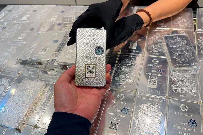 Giá bạc ngày 17/3: Hồi phục mạnh, bạc tăng trở lại sát mốc 84 triệu đồng/kg