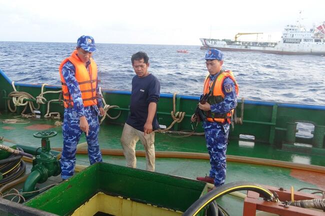 Phó Thủ tướng chỉ đạo chống buôn lậu, gian lận trong kinh doanh xăng dầu