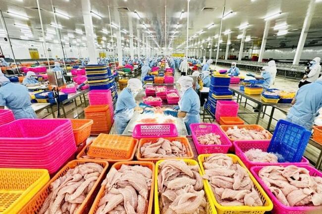 Tăng trưởng 2 con số - cần gỡ điểm nghẽn cấu trúc nền kinh tế