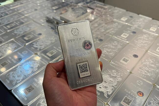 Ngày 2/4: Giá bạc giảm, giao dịch quanh 74 triệu đồng/kg