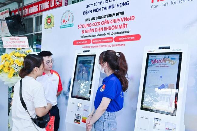 HDBank đột phá hành trình Y tế Số: Trải nghiệm khép kín với MediPay và MediFast