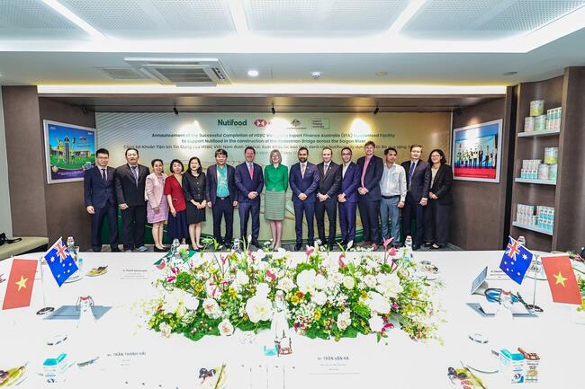HSBC thu xếp tiện ích tín dụng do Tổ chức Tài chính Xuất khẩu Australia bảo lãnh cho dự án cầu đi bộ của Nutifood