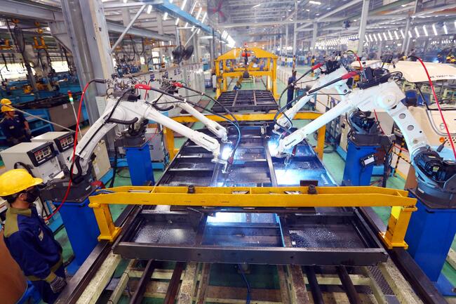 Tiếp tục hoàn thiện thể chế tài chính, tạo động lực phát triển các thành phần kinh tế