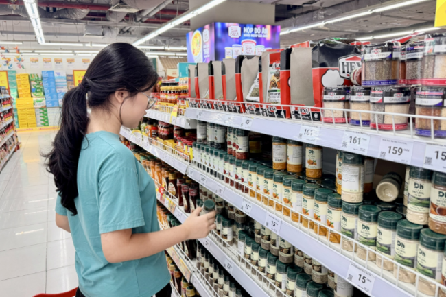 Bộ Tài chính triển khai chính sách thuế, phí hỗ trợ kiểm soát lạm phát
