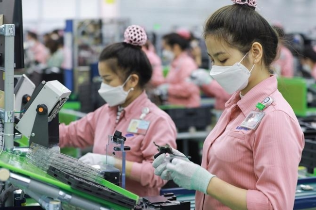 Bộ Tài chính rà soát chính sách thuế hỗ trợ ngành điện tử, bán dẫn
