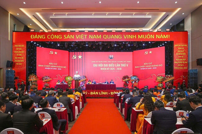 Từ “số hóa ngân hàng” đến “đổi mới phương thức lãnh đạo”: Để nghị quyết trở thành năng lực phát triển tại Vietcombank